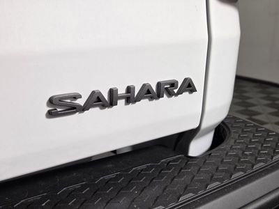 2026 Jeep Gladiator - Photo 25
