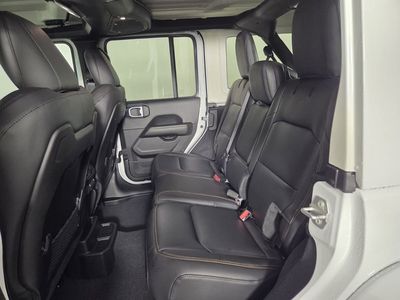 2026 Jeep Wrangler - Photo 17