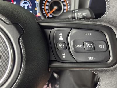 2026 Jeep Gladiator - Photo 13