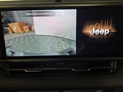 2026 Jeep Gladiator - Photo 10