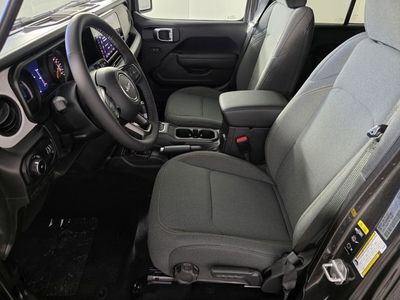 2026 Jeep Wrangler — photo 9 view