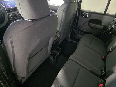 2026 Jeep Wrangler — photo 15 view