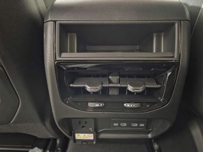 2026 Jeep Grand Cherokee - Photo 19