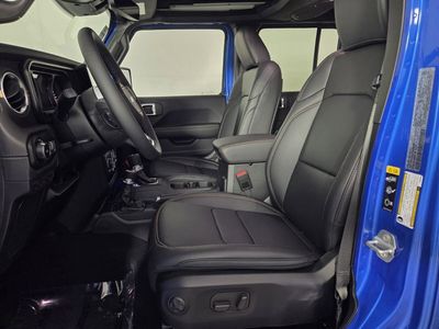 2026 Jeep Wrangler - Photo 10