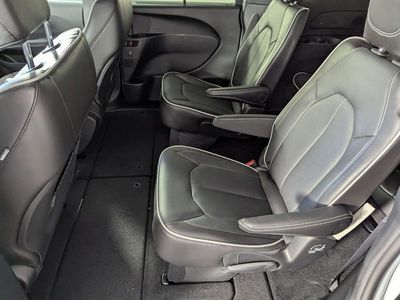2026 Chrysler Pacifica - Photo 15