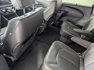 2026 Chrysler Pacifica - Photo 17