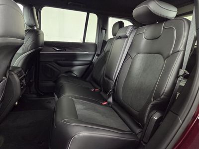2026 Jeep Grand Cherokee - Photo 13