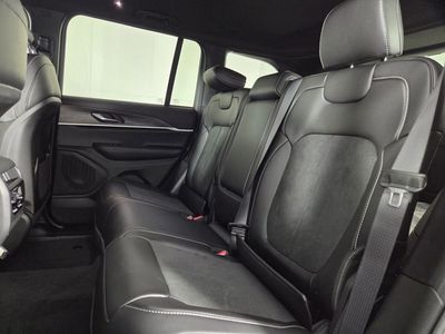 2026 Jeep Grand Cherokee - Photo 14