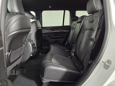2026 Jeep Grand Cherokee - Photo 11