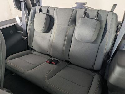2026 Jeep Wrangler - Photo 13
