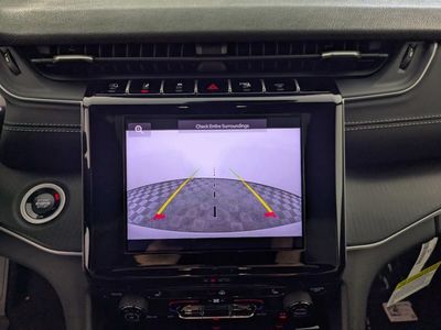 2025 Jeep Grand Cherokee - Photo 23