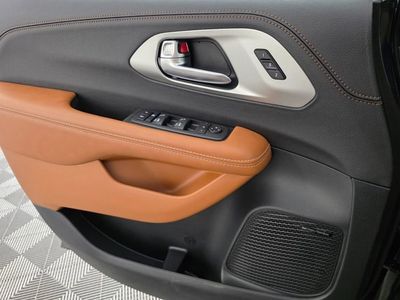 2026 Chrysler Pacifica — photo 28 view