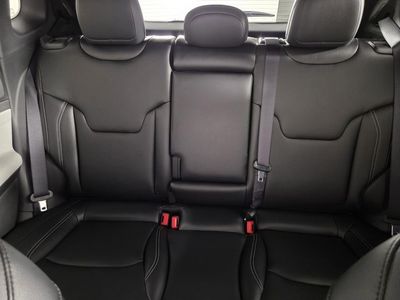 2026 Jeep Compass - Photo 17