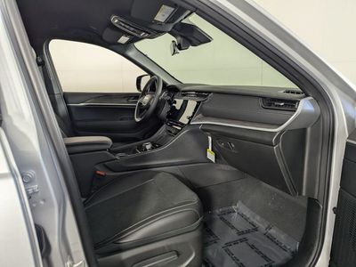 2026 Jeep Grand Cherokee - Photo 25