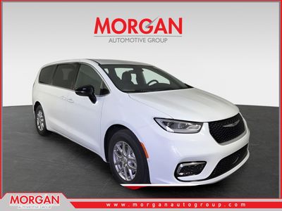 2026 Chrysler Pacifica Select in White — front three-quarter view