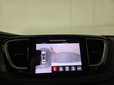 2026 Chrysler Pacifica — photo 19 view