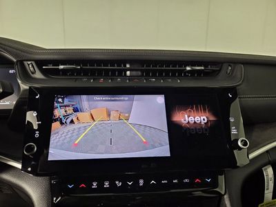 2026 Jeep Grand Cherokee — photo 18 view