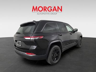 2026 Jeep Grand Cherokee - Photo 4