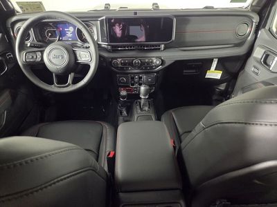 2026 Jeep Wrangler - Photo 18