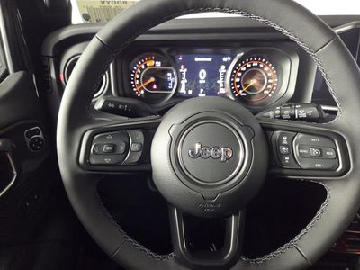 2026 Jeep Wrangler - Photo 11