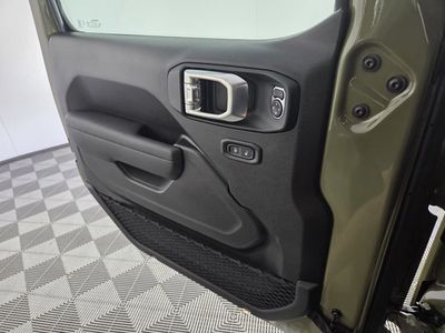 2026 Jeep Wrangler — photo 13 view