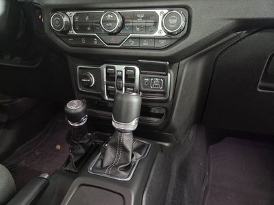 2026 Jeep Wrangler — photo 10 view