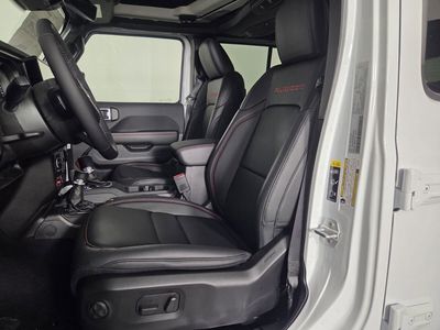 2026 Jeep Wrangler - Photo 10