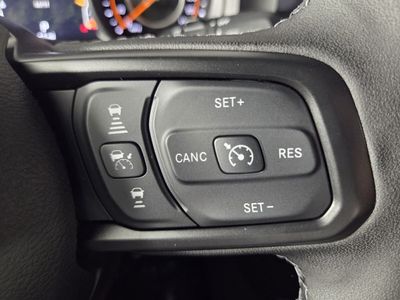 2026 Jeep Wrangler - Photo 14