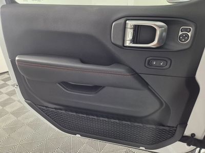 2026 Jeep Wrangler - Photo 16