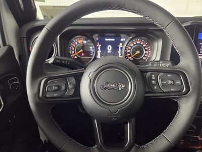 2026 Jeep Wrangler - Photo 13