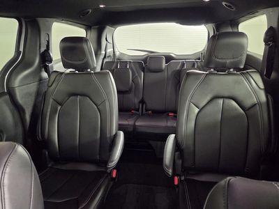 2026 Chrysler Pacifica — photo 19 view
