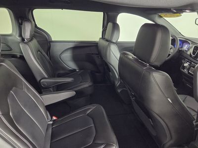 2026 Chrysler Pacifica — photo 23 view