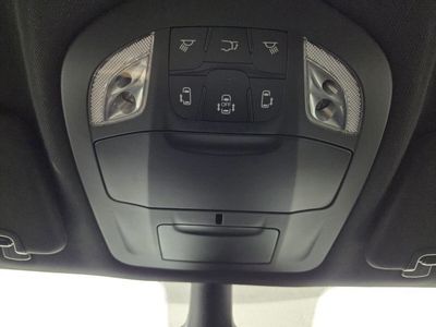 2026 Chrysler Pacifica — photo 12 view
