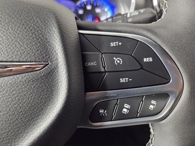 2026 Chrysler Pacifica — photo 15 view