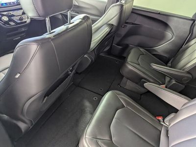 2026 Chrysler Pacifica — photo 16 view