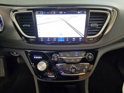 2026 Chrysler Pacifica — photo 25 view
