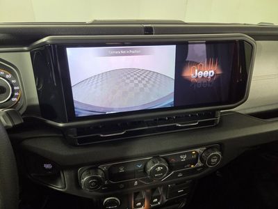 2026 Jeep Wrangler - Photo 18