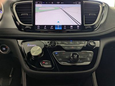 2026 Chrysler Pacifica - Photo 25
