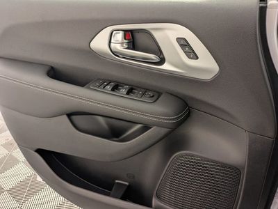 2026 Chrysler Pacifica - Photo 23