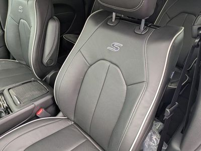 2026 Chrysler Pacifica - Photo 12
