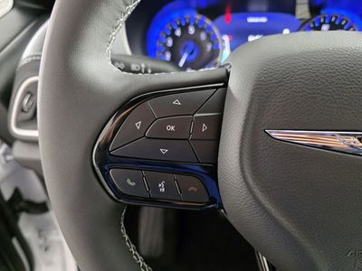 2026 Chrysler Pacifica — photo 21 view