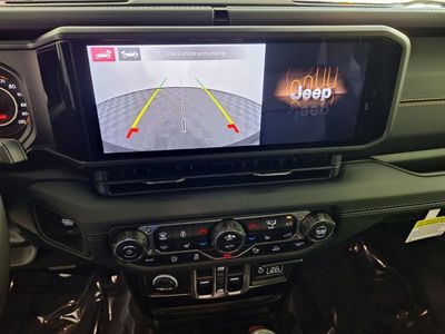 2026 Jeep Wrangler - Photo 21