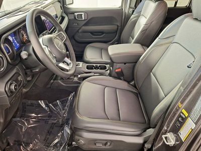 2026 Jeep Wrangler - Photo 9
