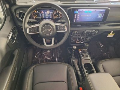 2026 Jeep Wrangler - Photo 12