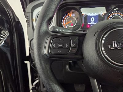 2026 Jeep Wrangler - Photo 15