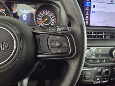 2026 Jeep Wrangler - Photo 16