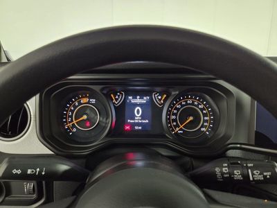 2026 Jeep Wrangler - Photo 14
