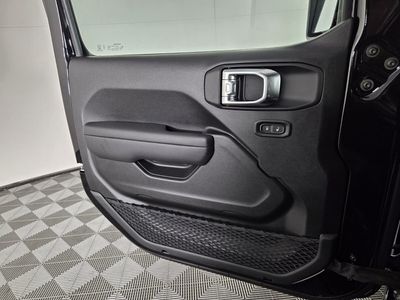 2026 Jeep Wrangler - Photo 20