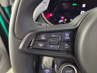 2025 Alfa Romeo Stelvio - Photo 16