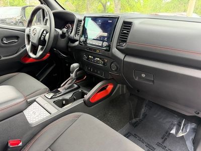 2023 Nissan Frontier - Photo 10